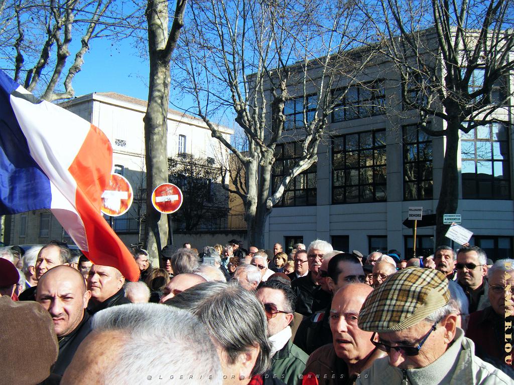 2012 03 10 NIMES MANIF CONTRE COLLOQUE DU FLN (132) PAR CP.JPG
